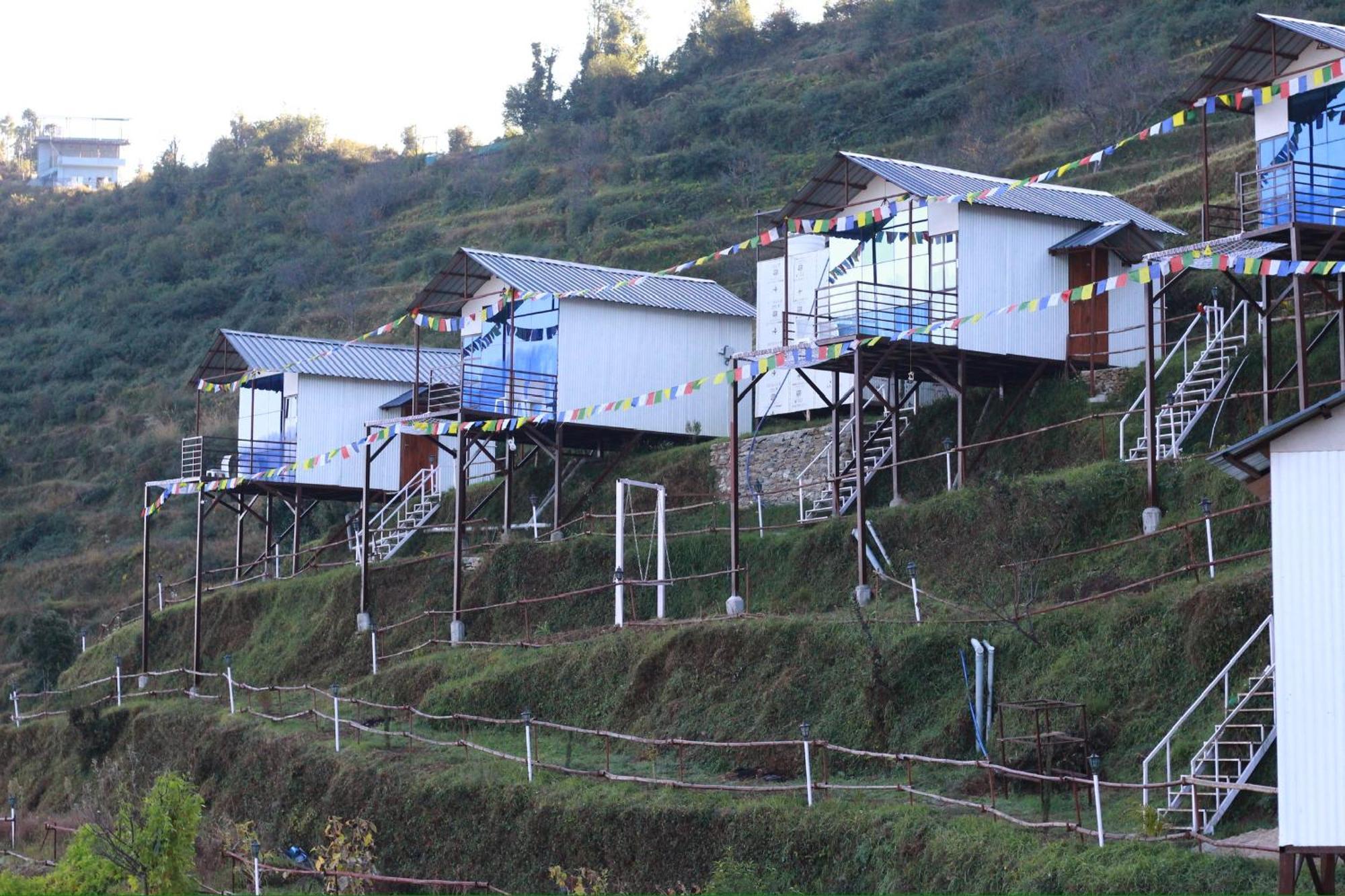Nivriti Stays Kanatal Esterno foto