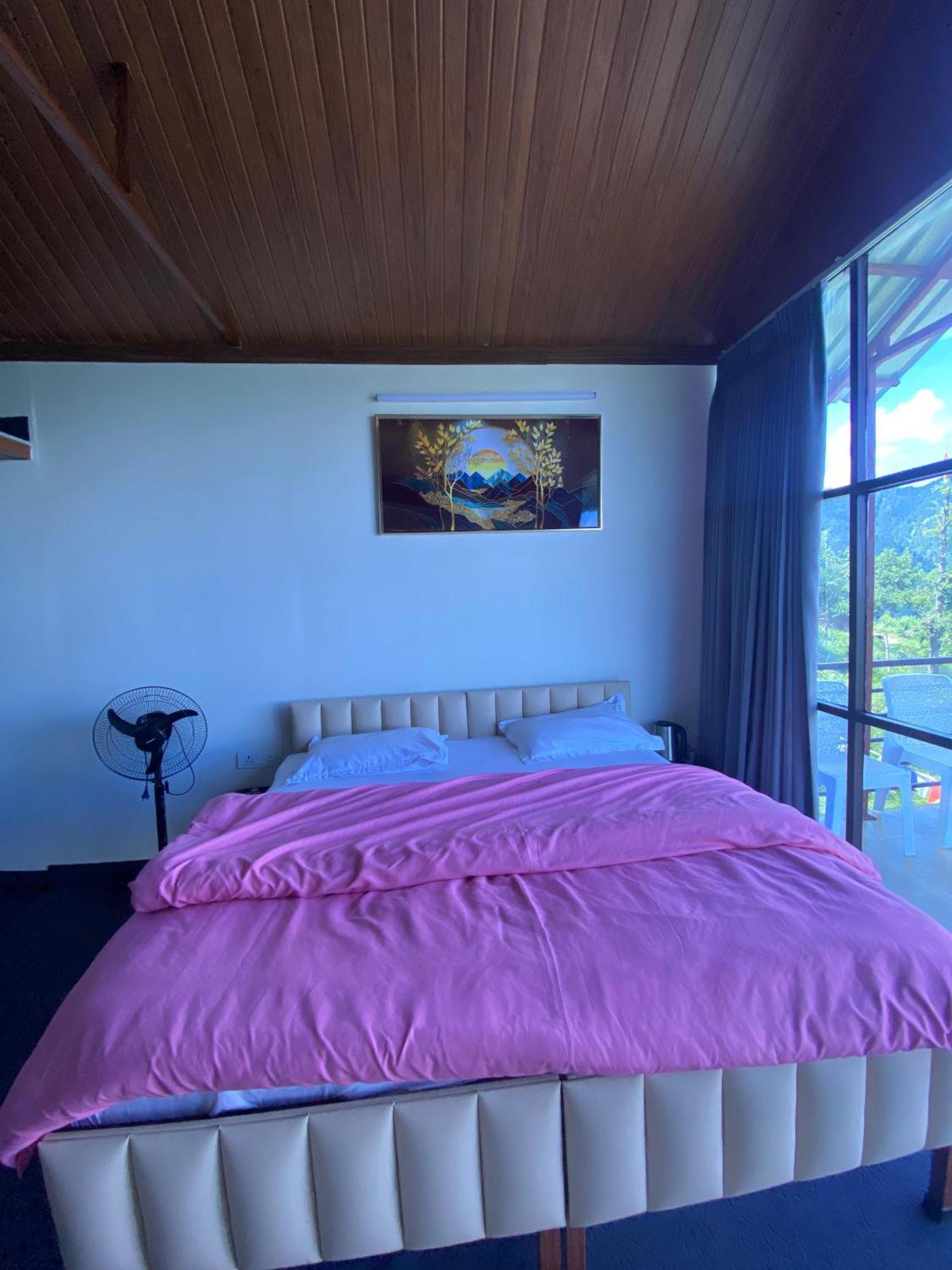 Nivriti Stays Kanatal Esterno foto